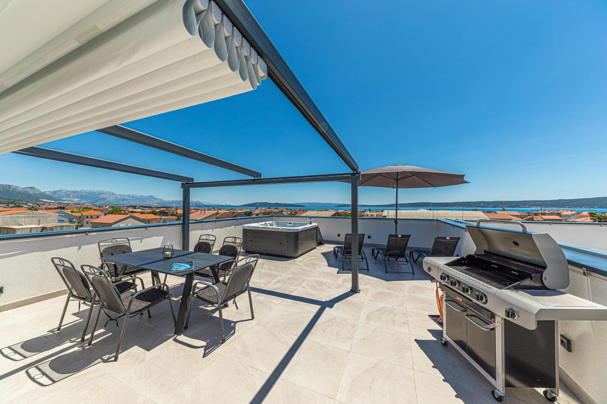 Rooftop New Castel 2023 Kaštela Exteriör bild